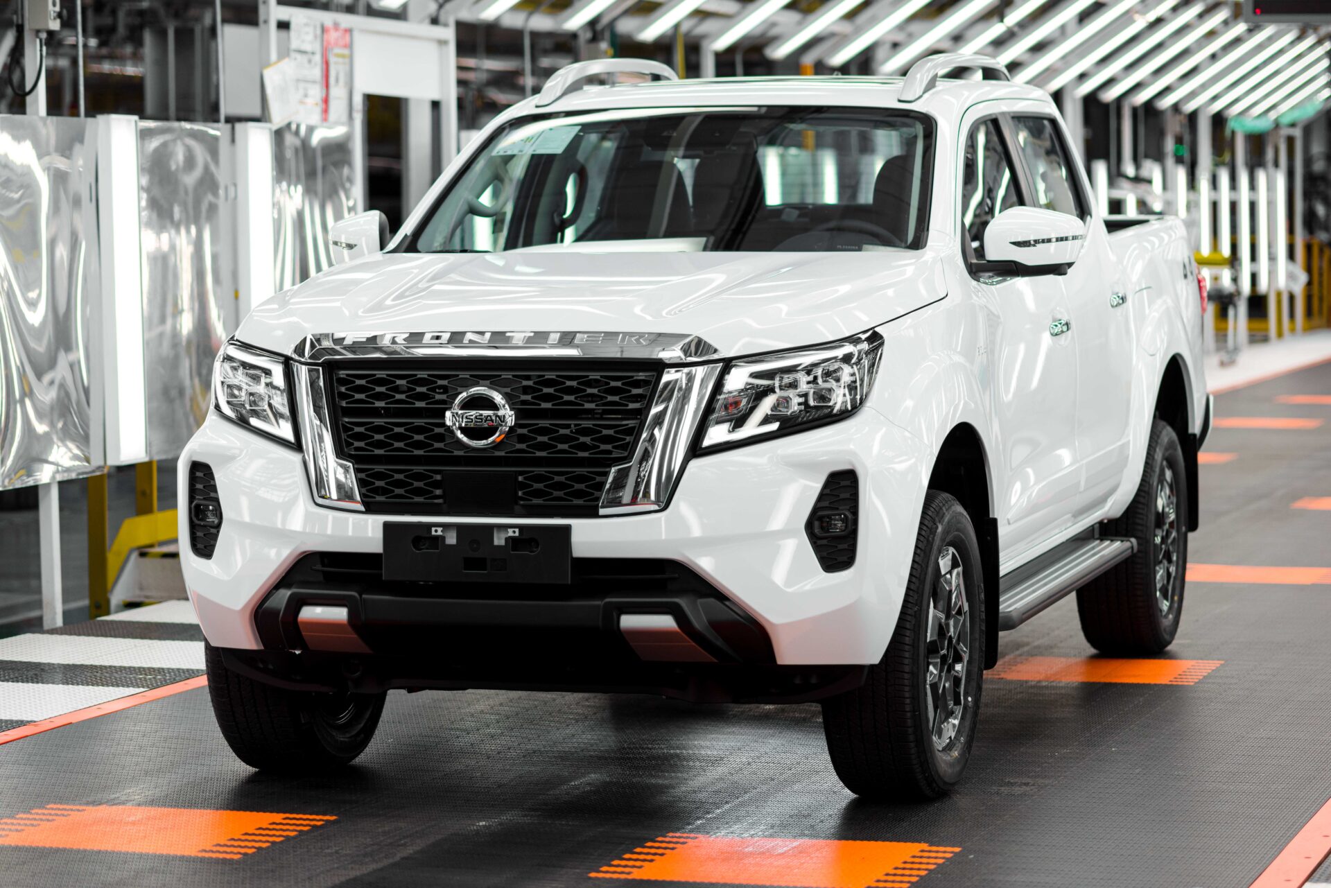 Nissan Frontier Diésel con motor Euro VI, llega a Colombia para